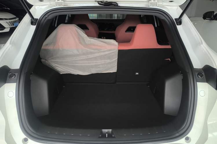 Used CHANGAN X5 PLUS 2026 Model, Second Generation, 1.5T Pioneer PRO Trunk
