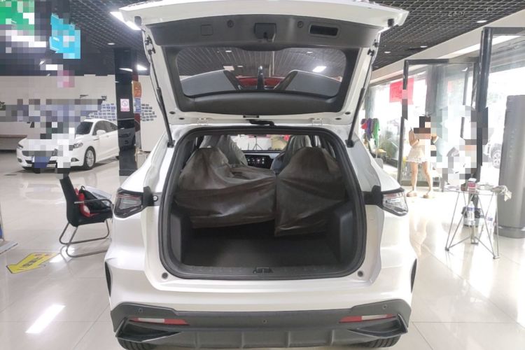 Used CHANGAN X5 PLUS 2026 Model, Second Generation, 1.5T High-Energy PRO Trunk