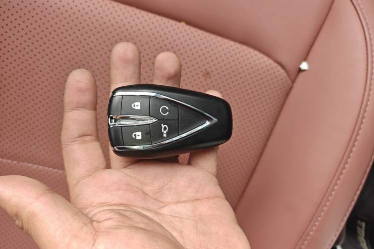 Used CHANGAN X5 PLUS 2026 Model, Second Generation, 1.5T Pioneer PRO Vehicle Key