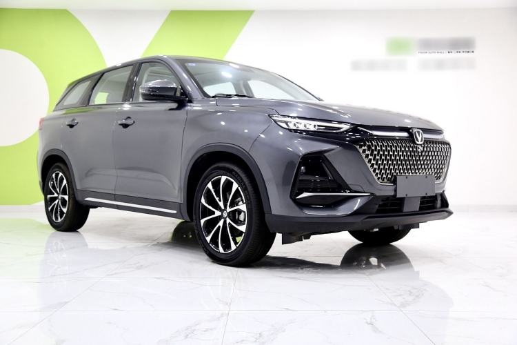Used CHANGAN X7 PLUS 2024 1.5T Automatic Prestige 7-Seater Exterior 1