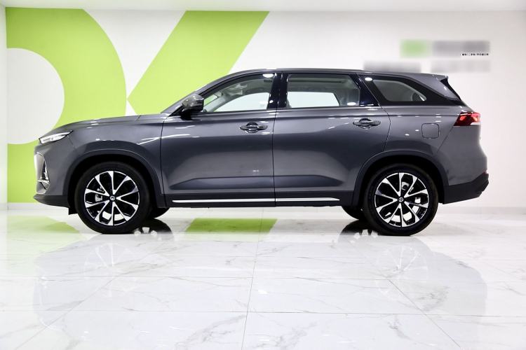 Used CHANGAN X7 PLUS 2024 1.5T Automatic Prestige 7-Seater Exterior 2
