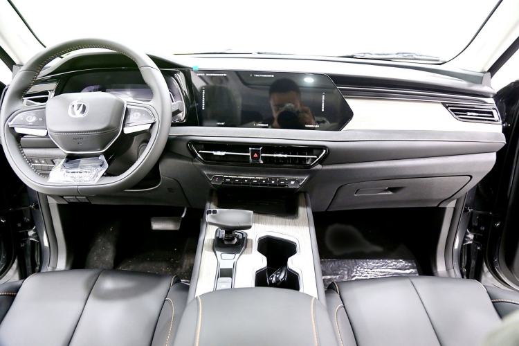 Used CHANGAN X7 PLUS 2024 1.5T Automatic Prestige 7-Seater Interior 1