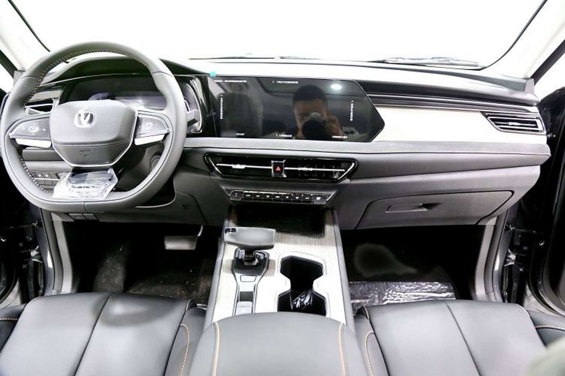 Used CHANGAN X7 PLUS 2024 1.5T Automatic Prestige 7-Seater Interior 1