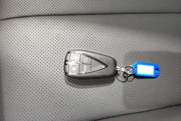 Used CHANGAN X7 PLUS 2024 1.5T Automatic Luxury 7-Seater Vehicle Key