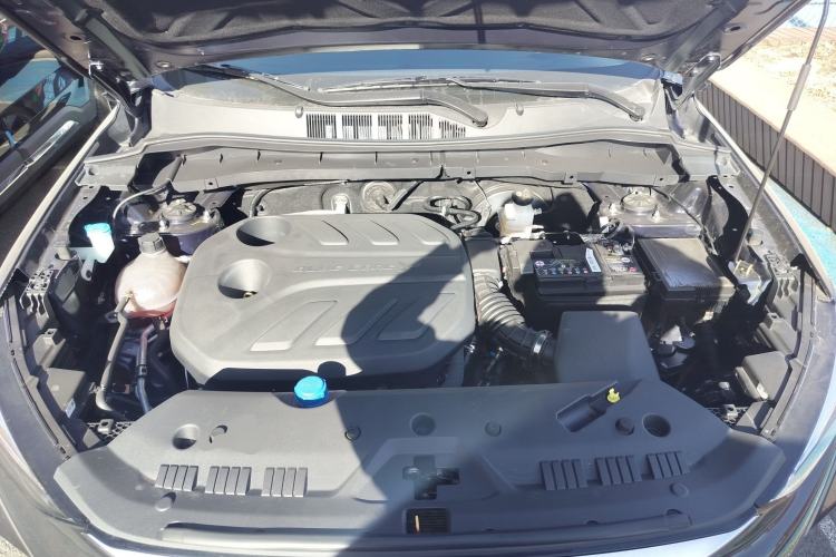 Used CHANGAN X7 PLUS 2024 1.5T Automatic Luxury Edition 5 Seats Engine Bay