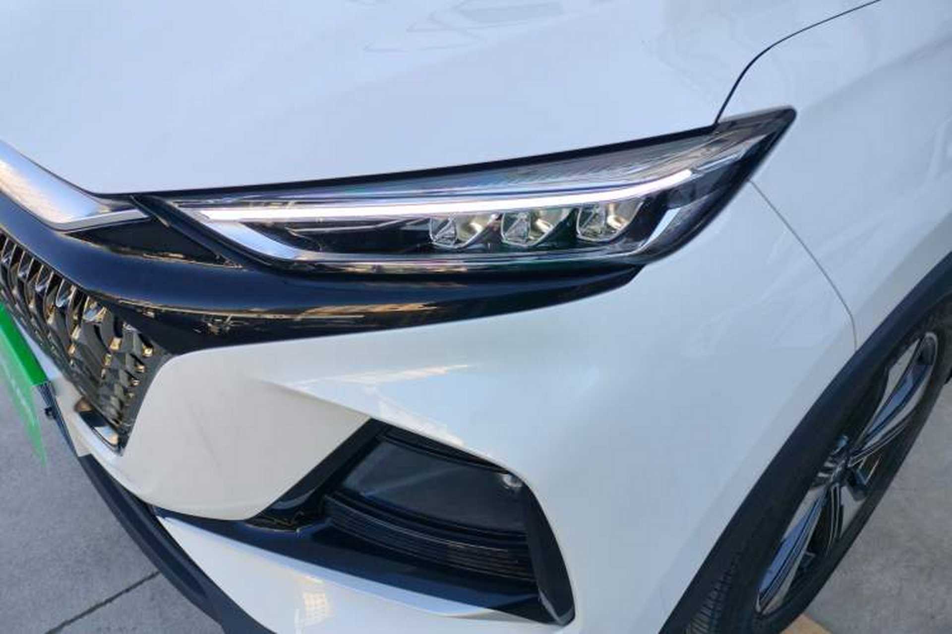 Used CHANGAN X7 PLUS 2024 1.5T Automatic Luxury 7-Seater Left Front Headlight