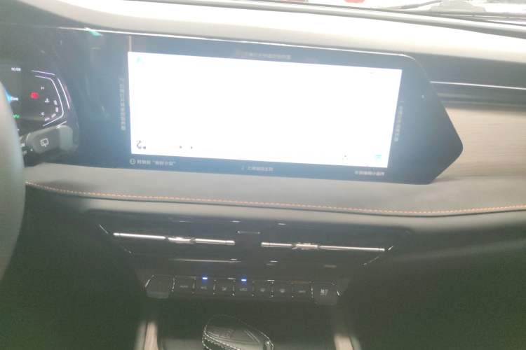 Used CHANGAN X7 PLUS 2024 1.5T Automatic Prestige 7-Seater Audio And AC Panel