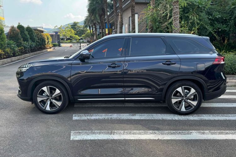 Used CHANGAN X7 PLUS 2024 1.5T Automatic Prestige 7-Seater Exterior 8