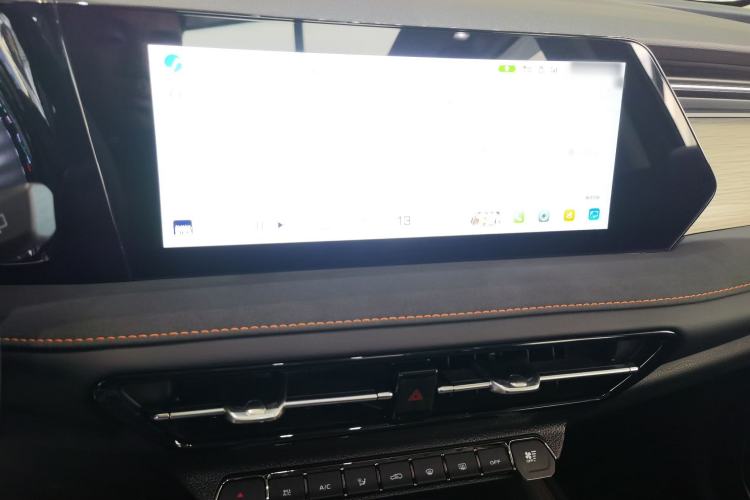 Used CHANGAN X7 PLUS 2024 1.5T Automatic Smart Enjoyment 5-Seater Interior 2