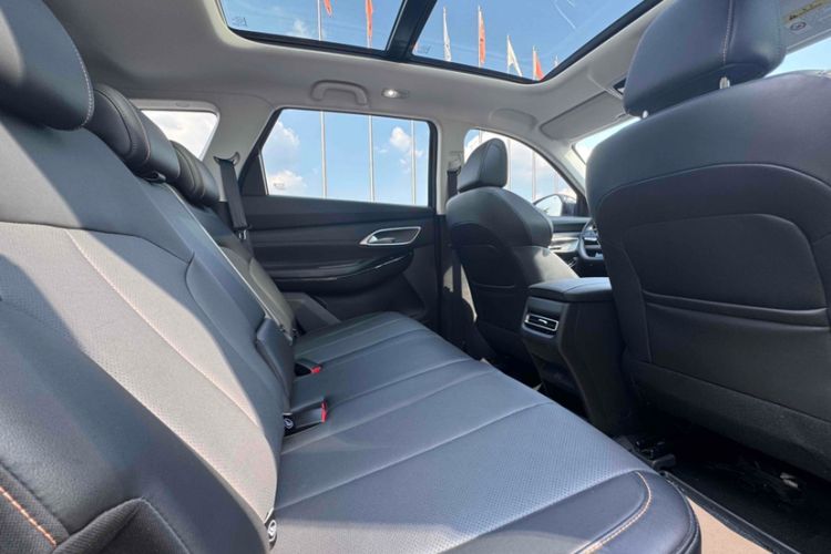 Used CHANGAN X7 PLUS 2024 1.5T Automatic Prestige 7-Seater Interior 4