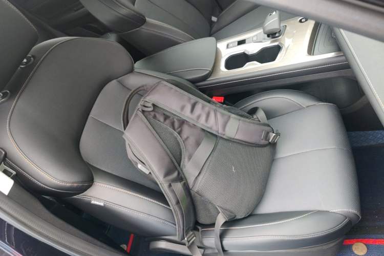 Used CHANGAN X7 PLUS 2024 1.5T Automatic Luxury Edition 5 Seats Right Front Seat