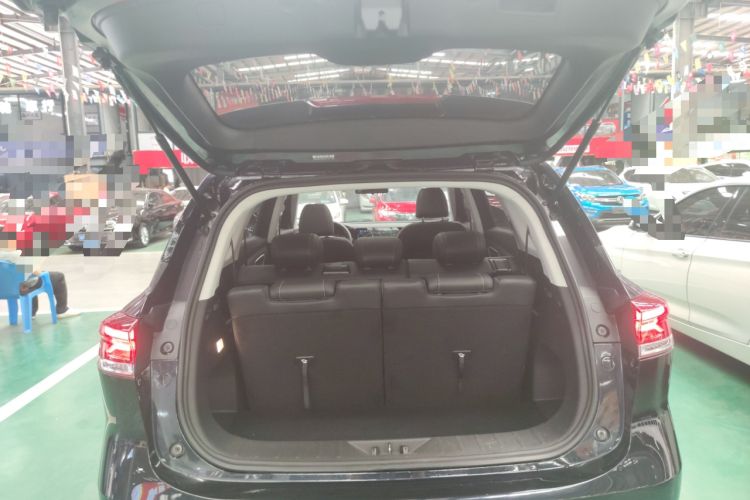 Used CHANGAN X7 PLUS 2024 1.5T Automatic Prestige 7-Seater Trunk