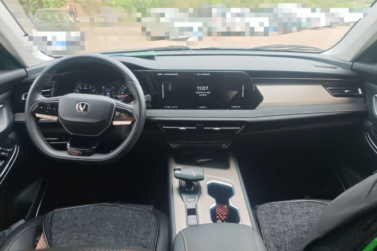 Used CHANGAN X7 PLUS 2024 1.5T Automatic Smart Enjoyment 5-Seater Center Console