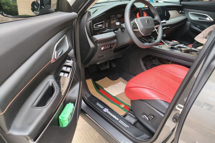 Used CHANGAN X7 PLUS 2024 1.5T Automatic Luxury Edition 5 Seats Driver Seat