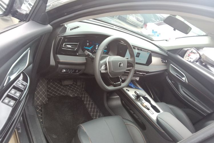 Used CHANGAN X7 PLUS 2024 1.5T Automatic Luxury 7-Seater Driver Seat
