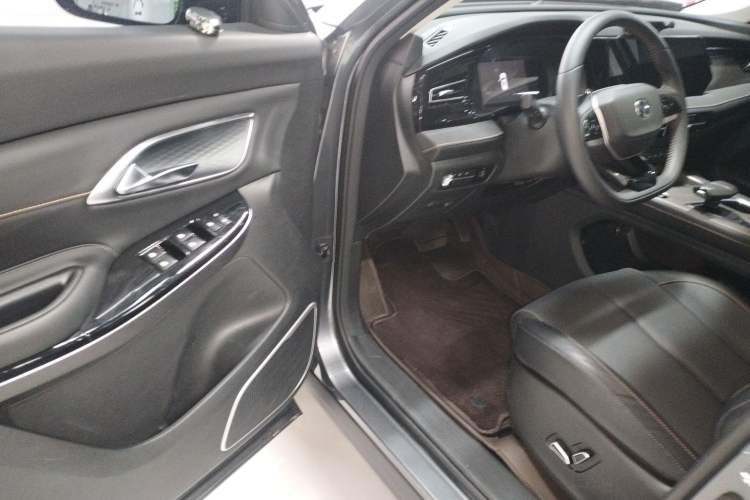 Used CHANGAN X7 PLUS 2024 1.5T Automatic Prestige 7-Seater Driver Seat
