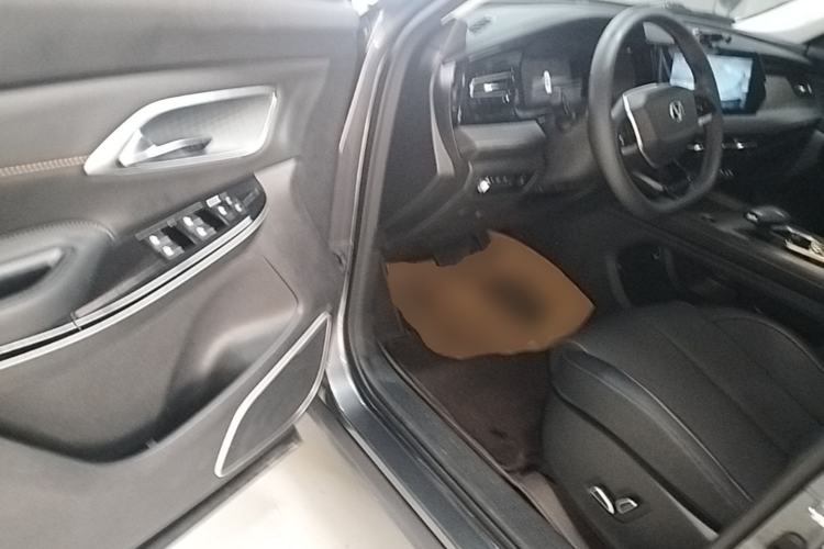 Used CHANGAN X7 PLUS 2024 1.5T Automatic Prestige 7-Seater Driver Seat
