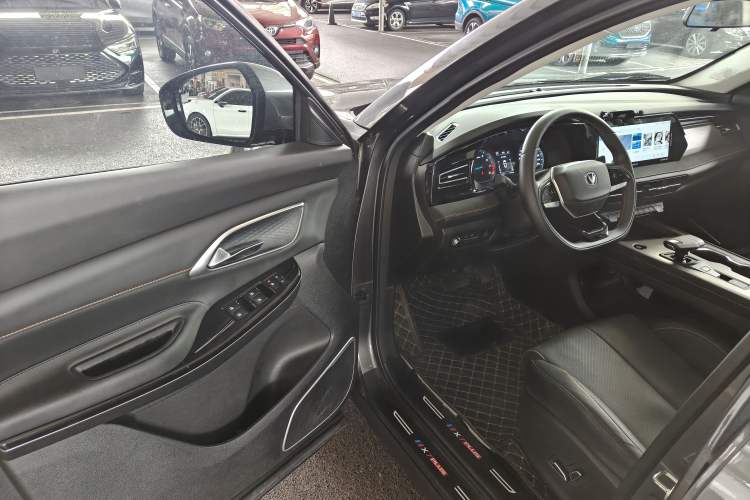 Used CHANGAN X7 PLUS 2024 1.5T Automatic Smart Enjoyment 5-Seater Driver Seat