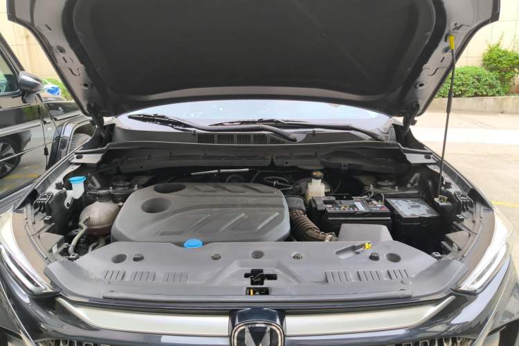 Used CHANGAN X7 PLUS 2024 1.5T Automatic Luxury Edition 5 Seats Engine Bay