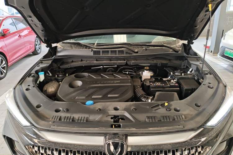 Used CHANGAN X7 PLUS 2024 1.5T Automatic Luxury 7-Seater Engine Bay
