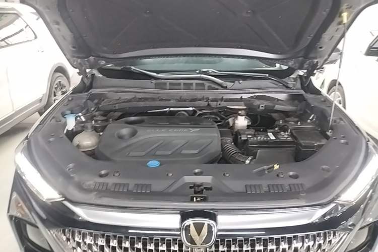 Used CHANGAN X7 PLUS 2024 1.5T Automatic Prestige 7-Seater Engine Bay