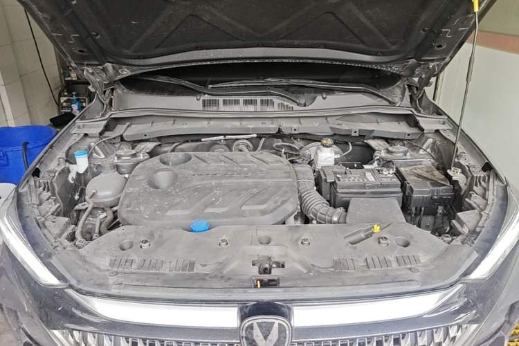 Used CHANGAN X7 PLUS 2024 1.5T Automatic Prestige 7-Seater Engine Bay