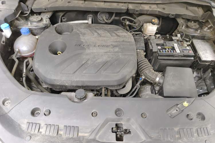 Used CHANGAN X7 PLUS 2024 1.5T Automatic Prestige 7-Seater Engine Bay