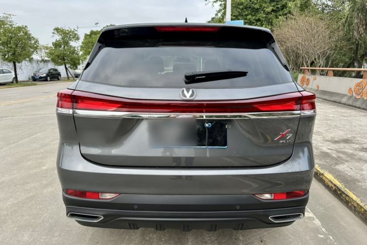 Used CHANGAN X7 PLUS 2024 1.5T Automatic Luxury 7-Seater Exterior 2
