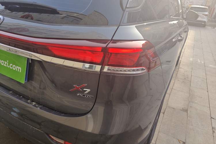 Used CHANGAN X7 PLUS 2024 1.5T Automatic Prestige 7-Seater Exterior 3