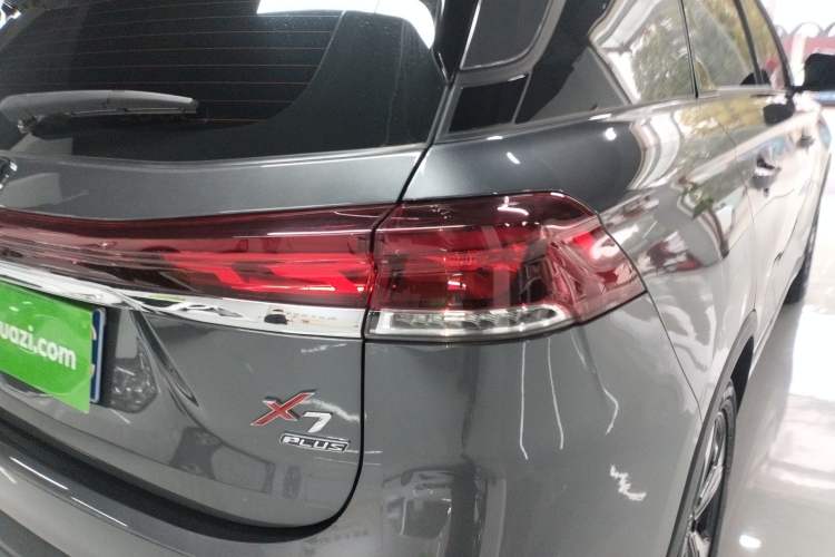 Used CHANGAN X7 PLUS 2024 1.5T Automatic Prestige 7-Seater Exterior 3