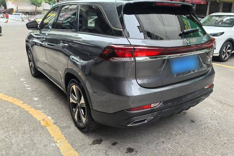 Used CHANGAN X7 PLUS 2024 1.5T Automatic Luxury 7-Seater Exterior 3