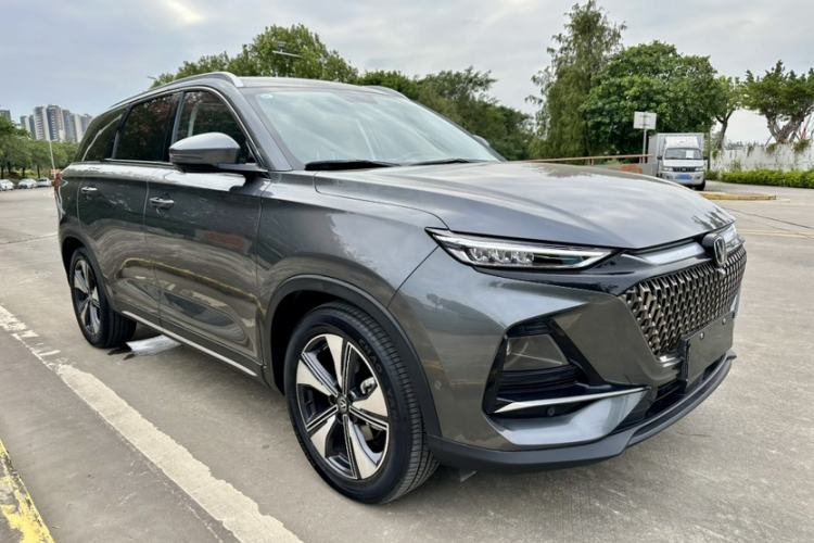 Used CHANGAN X7 PLUS 2024 1.5T Automatic Luxury 7-Seater Exterior 5