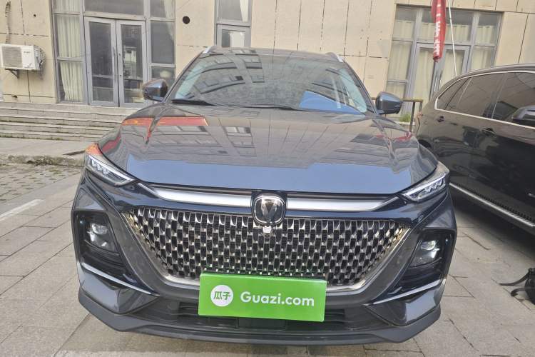 Used CHANGAN X7 PLUS 2024 1.5T Automatic Prestige 7-Seater Front