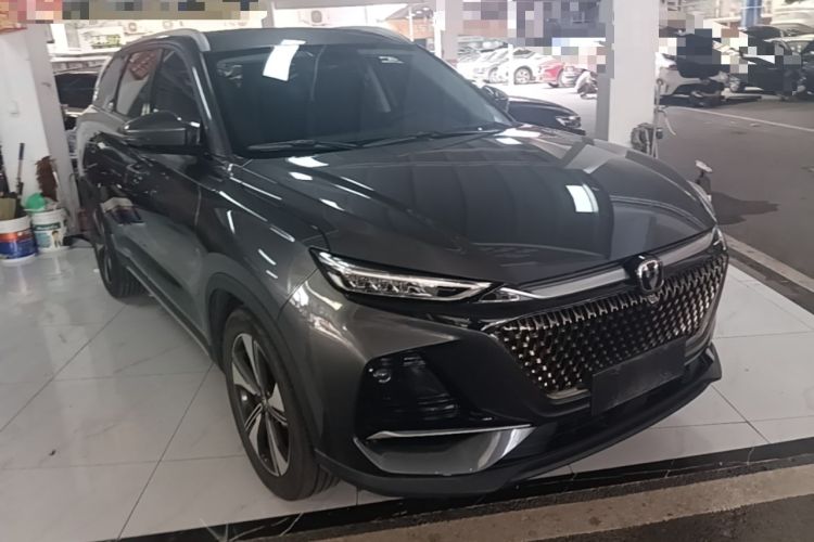 Used CHANGAN X7 PLUS 2024 1.5T Automatic Prestige 7-Seater Front Right 45 Deg
