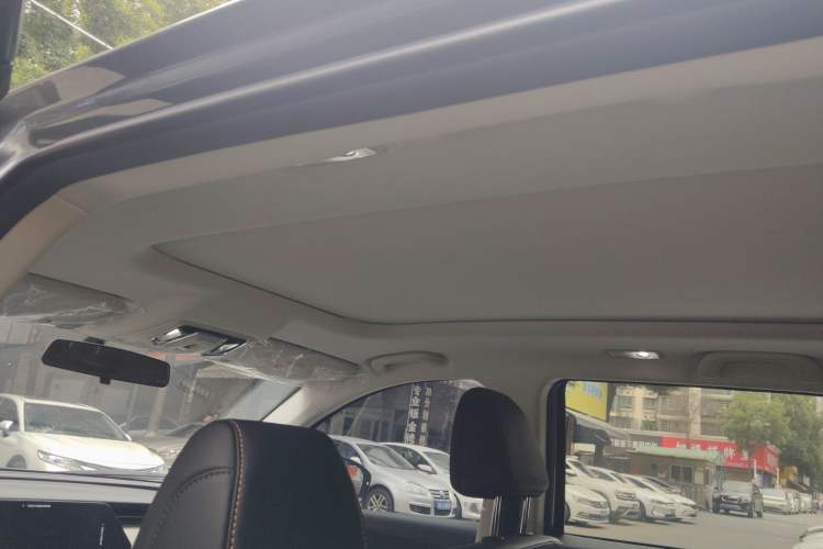 Used CHANGAN X7 PLUS 2024 1.5T Automatic Luxury 7-Seater Headliner