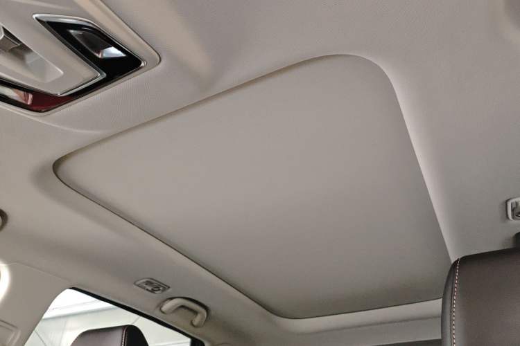 Used CHANGAN X7 PLUS 2024 1.5T Automatic Luxury 7-Seater Headliner