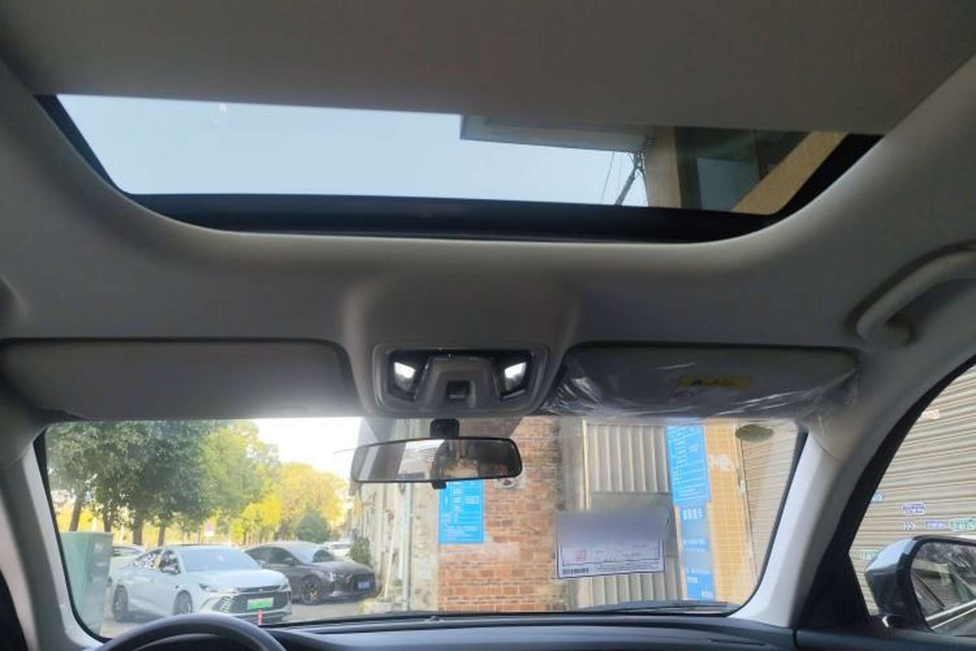 Used CHANGAN X7 PLUS 2024 1.5T Automatic Luxury 7-Seater Headliner