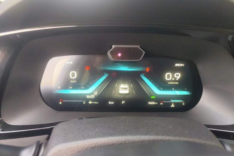 Used CHANGAN X7 PLUS 2024 1.5T Automatic Luxury 7-Seater Instrument Cluster