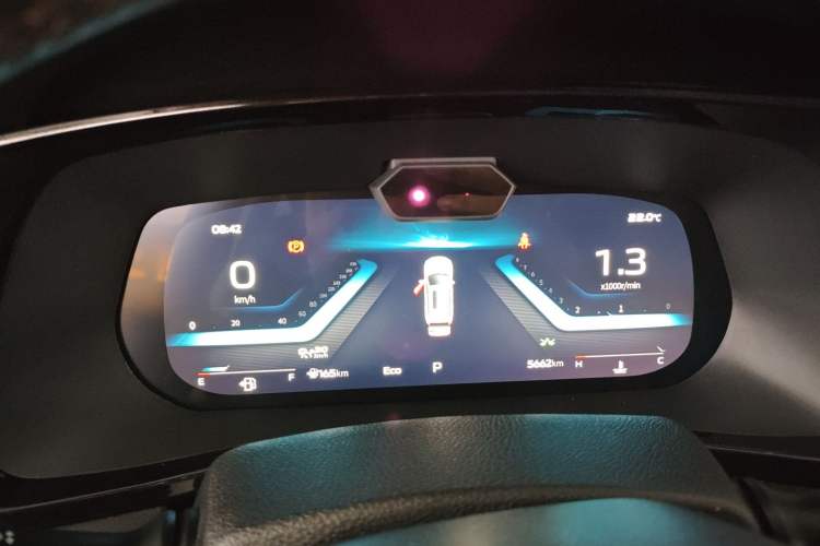 Used CHANGAN X7 PLUS 2024 1.5T Automatic Luxury 7-Seater Instrument Cluster