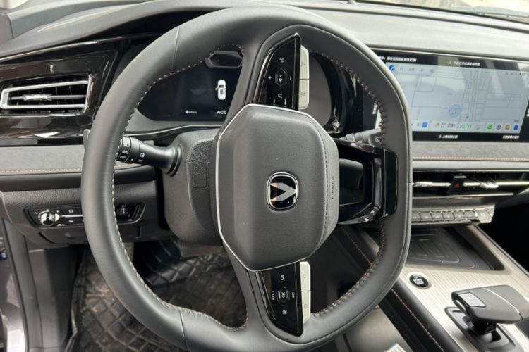 Used CHANGAN X7 PLUS 2024 1.5T Automatic Luxury 7-Seater Interior 1
