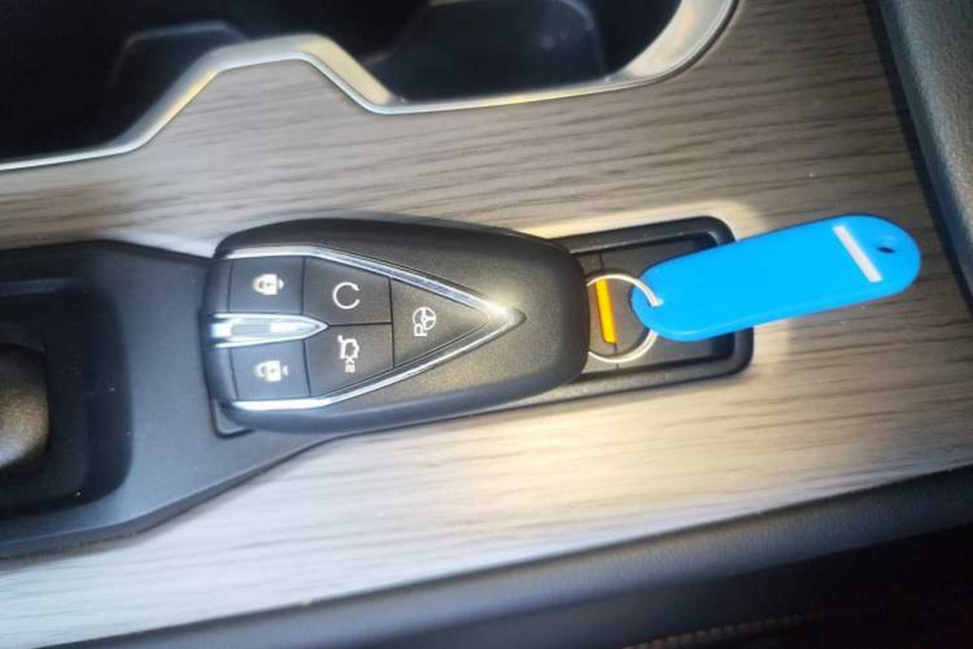 Used CHANGAN X7 PLUS 2024 1.5T Automatic Luxury 7-Seater Interior 1