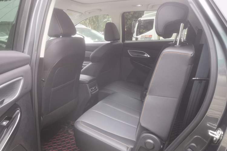 Used CHANGAN X7 PLUS 2024 1.5T Automatic Luxury 7-Seater Interior 1