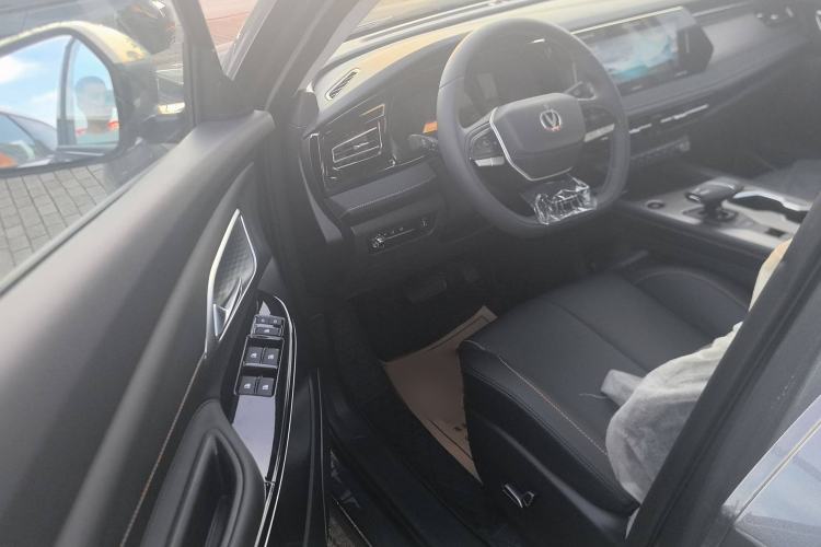 Used CHANGAN X7 PLUS 2024 1.5T Automatic Prestige 7-Seater Interior 2