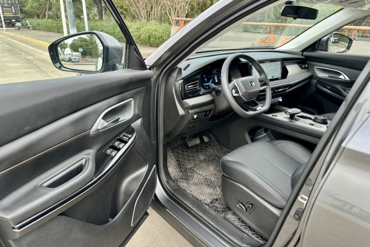 Used CHANGAN X7 PLUS 2024 1.5T Automatic Luxury 7-Seater Interior 3