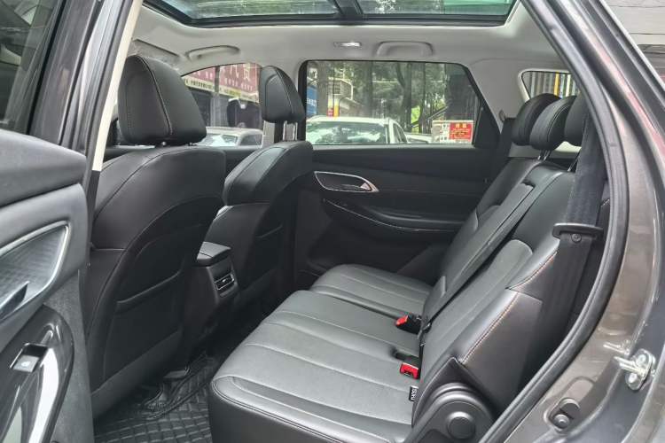 Used CHANGAN X7 PLUS 2024 1.5T Automatic Luxury 7-Seater Interior 5