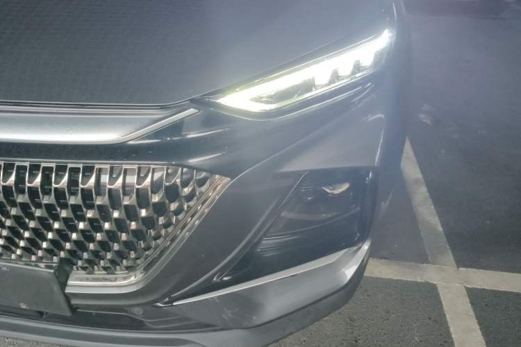 Used CHANGAN X7 PLUS 2024 1.5T Automatic Luxury 7-Seater Left Front Headlight