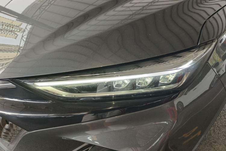 Used CHANGAN X7 PLUS 2024 1.5T Automatic Smart Enjoyment 5-Seater Left Front Headlight