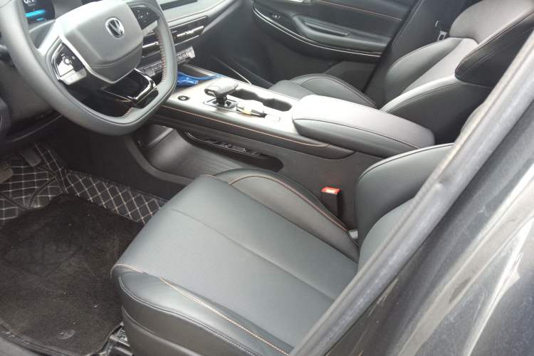 Used CHANGAN X7 PLUS 2024 1.5T Automatic Luxury 7-Seater Left Front Seat