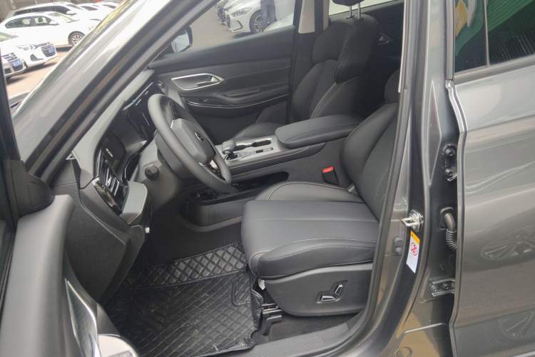 Used CHANGAN X7 PLUS 2024 1.5T Automatic Luxury 7-Seater Left Front Seat