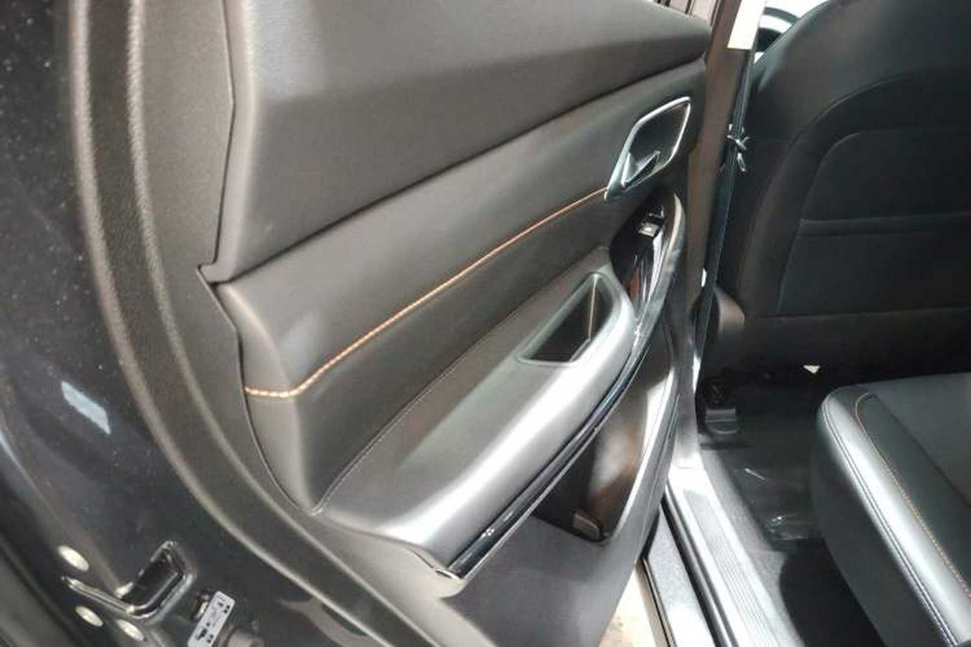 Used CHANGAN X7 PLUS 2024 1.5T Automatic Luxury 7-Seater Left Rear Door Interior